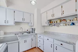 12325 NE Oregon St, Portland, OR 97230 - Photo 13