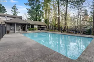 4000 Carman Dr, Lake Oswego, OR 97035 - Photo 37