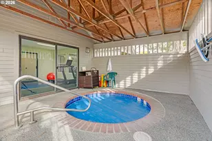 4000 Carman Dr, Lake Oswego, OR 97035 - Photo 35