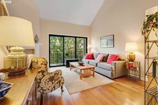 4000 Carman Dr, Lake Oswego, OR 97035 - Photo 3