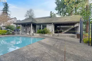 4000 Carman Dr, Lake Oswego, OR 97035 - Photo 37