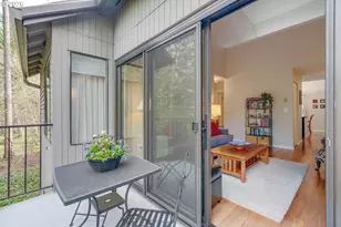 4000 Carman Dr, Lake Oswego, OR 97035 - Photo 19