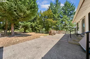 1275 Arcadia Dr, Roseburg, OR 97471 - Photo 27
