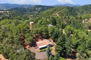 1275 Arcadia Dr, Roseburg, OR 97471 - Photo 39