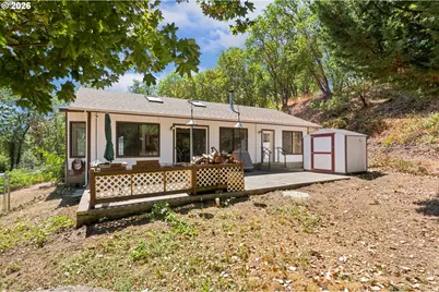 1275 Arcadia Dr, Roseburg, OR 97471 - Photo 23