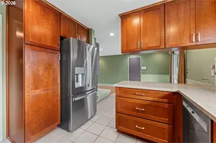 3825 SE 166th Ct, Portland, OR 97236 - Photo 13
