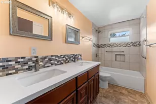 3825 SE 166th Ct, Portland, OR 97236 - Photo 21