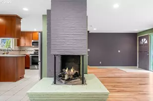 3825 SE 166th Ct, Portland, OR 97236 - Photo 7