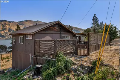 5669 Highway 30W, The Dalles, OR 97058 - Photo 1