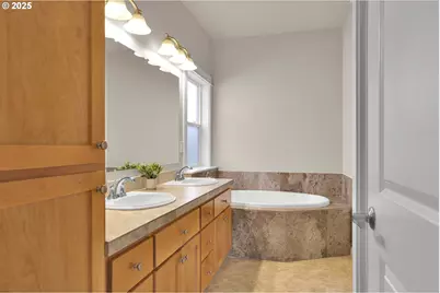 1641 Chasa St, Eugene, OR 97401 - Photo 15