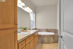 1641 Chasa St, Eugene, OR 97401 - Photo 15