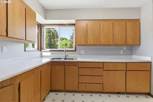 4820 NE Airport Rd, Hillsboro, OR 97124 - Photo 9