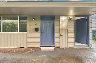 5730 SE Center St, Portland, OR 97206 - Photo 13