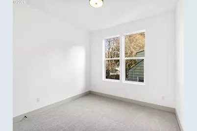 1245 SW Hume Ct, Portland, OR 97219 - Photo 17