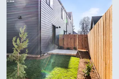 1245 SW Hume Ct, Portland, OR 97219 - Photo 35