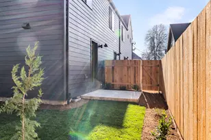 1245 SW Hume Ct, Portland, OR 97219 - Photo 35