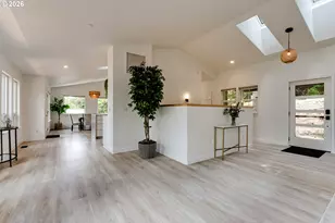 71 Marlboro Ln, Eugene, OR 97405 - Photo 9