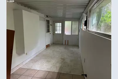 89510 Highway 101 #23, Florence, OR 97439 - Photo 15