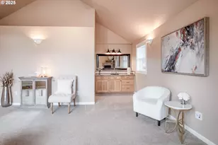 296 S 68th Ct, Springfield, OR 97478 - Photo 5