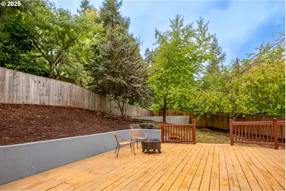 296 S 68th Ct, Springfield, OR 97478 - Photo 25