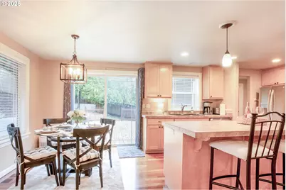 296 S 68th Ct, Springfield, OR 97478 - Photo 13