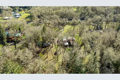 1176 Whistlers Ln, Roseburg, OR 97470 - Photo 17