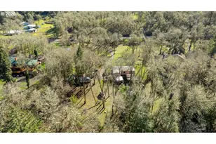 1176 Whistlers Ln, Roseburg, OR 97470 - Photo 17