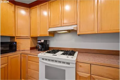 419 NE 404th Ct, Washougal, WA 98671 - Photo 9