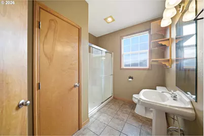 966 Lookout Rd, Castle Rock, WA 98611 - Photo 11