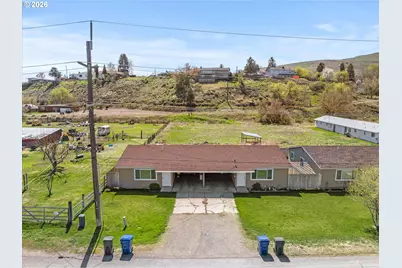 2705/2715 Myrtle St, Baker City, OR 97814 - Photo 1