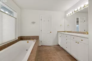 4402 SW Palatine St, Portland, OR 97219 - Photo 23