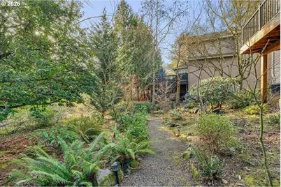 4402 SW Palatine St, Portland, OR 97219 - Photo 3