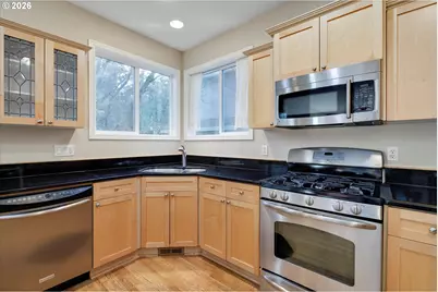 4402 SW Palatine St, Portland, OR 97219 - Photo 11