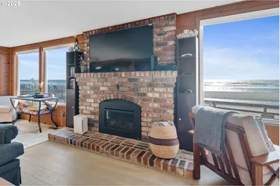 3215 NW Inlet Ave, Lincoln City, OR 97367 - Photo 5
