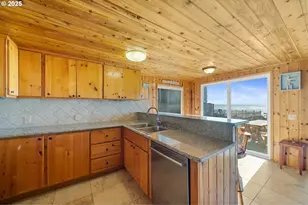 3215 NW Inlet Ave, Lincoln City, OR 97367 - Photo 11