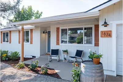 1874 S Cedarcrest Dr, Salem, OR 97306 - Photo 3