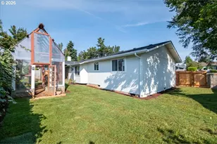 1874 S Cedarcrest Dr, Salem, OR 97306 - Photo 39