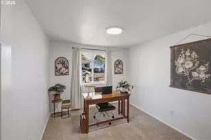 1874 S Cedarcrest Dr, Salem, OR 97306 - Photo 21