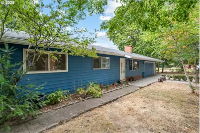 12661 SE Center St, Portland, OR 97236 - Photo 5