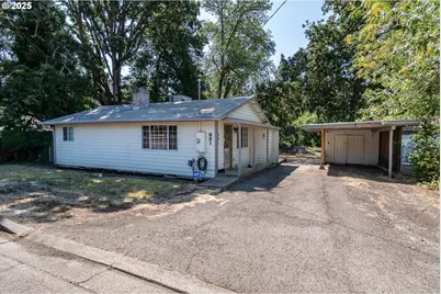 881 NE Newton Creek Dr, Roseburg, OR 97470 - Photo 41