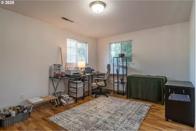 881 NE Newton Creek Dr, Roseburg, OR 97470 - Photo 29