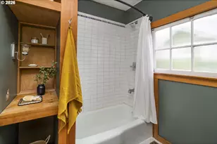 1235 SE Reynolds St, Portland, OR 97202 - Photo 21