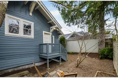 1235 SE Reynolds St, Portland, OR 97202 - Photo 27