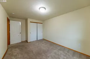 10538 SE Holgate Blvd, Portland, OR 97266 - Photo 11