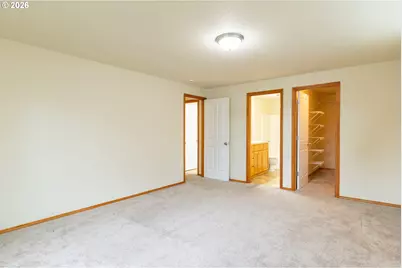 10538 SE Holgate Blvd, Portland, OR 97266 - Photo 13