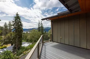 215 NW Sophie Ln, White Salmon, WA 98672 - Photo 15
