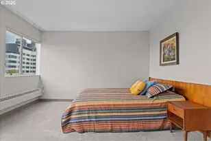 2323 SW Park Pl, Portland, OR 97205 - Photo 23
