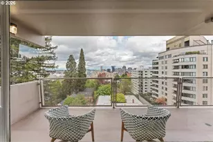 2323 SW Park Pl, Portland, OR 97205 - Photo 33