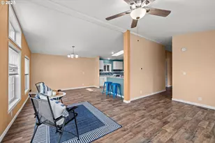 735 SW Sunset Way, Troutdale, OR 97060 - Photo 21