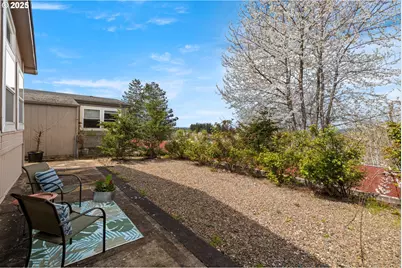 735 SW Sunset Way, Troutdale, OR 97060 - Photo 5